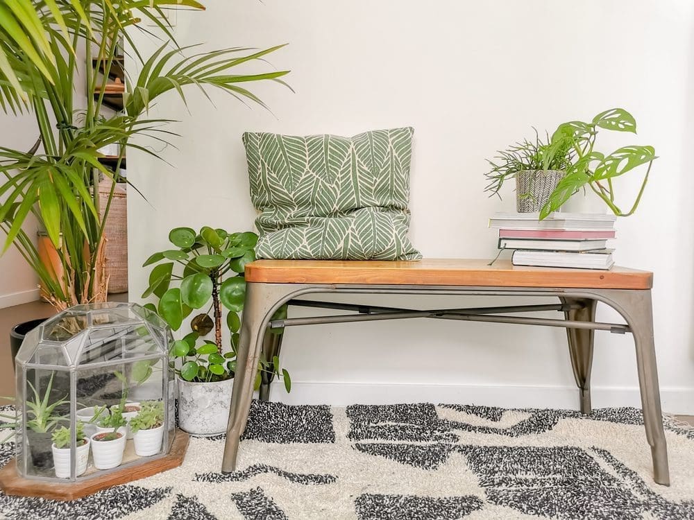 Small,Entrance,Hallway,In,Scandinavian,Design,With,Lots,Of,Natural