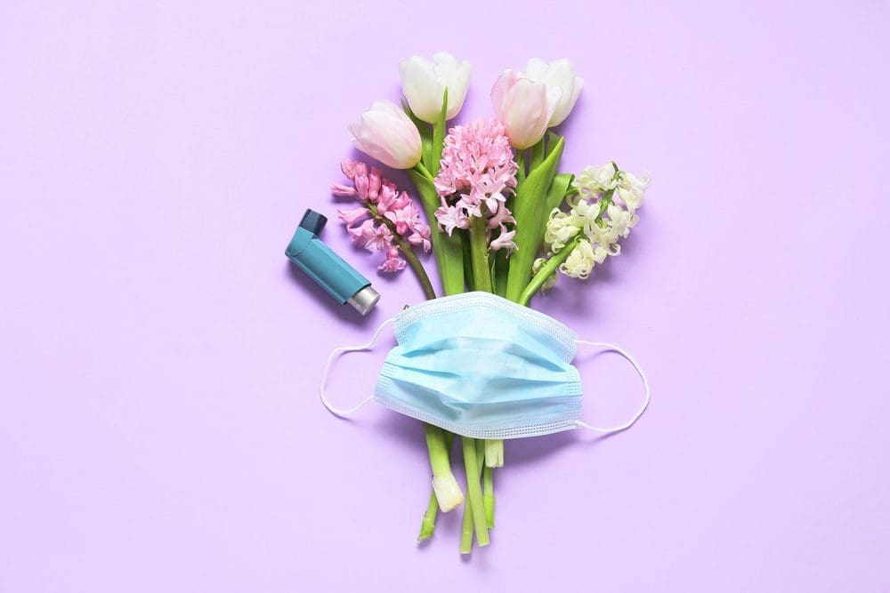 Bouquet,Of,Beautiful,Spring,Flowers,,Inhaler,And,Medical,Mask,On